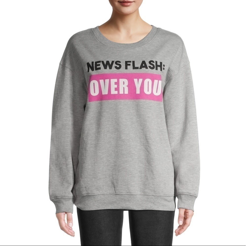 NWT WOUND UP NEWS FLASH OVER YOU SWEATSHIRT M